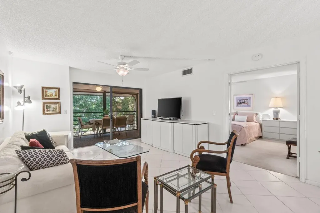 5380 Cedar Lake Drive Boynton Beach FL 33437
