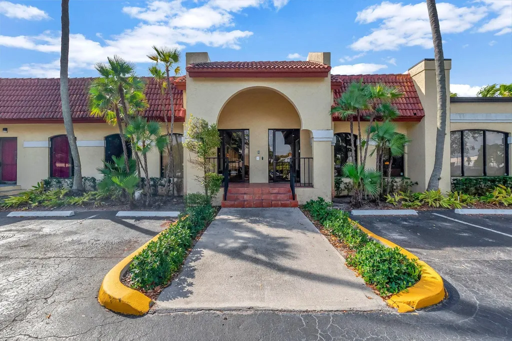 1700 Highway Boca Raton FL 33432