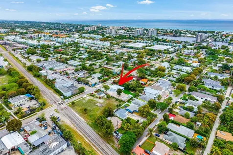 202 SE 4th Street Delray Beach FL 33483