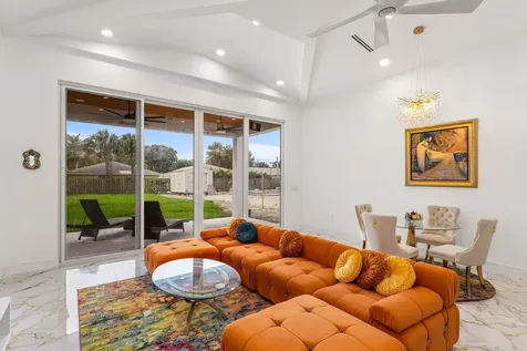 202 SE 4th Street Delray Beach FL 33483