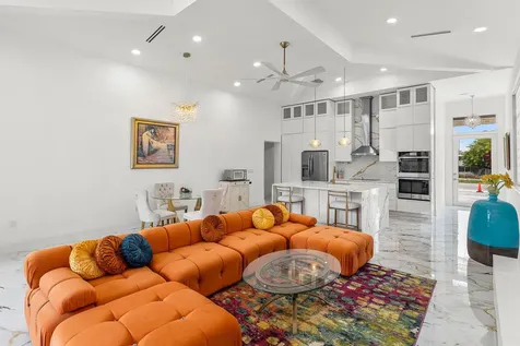 202 SE 4th Street Delray Beach FL 33483