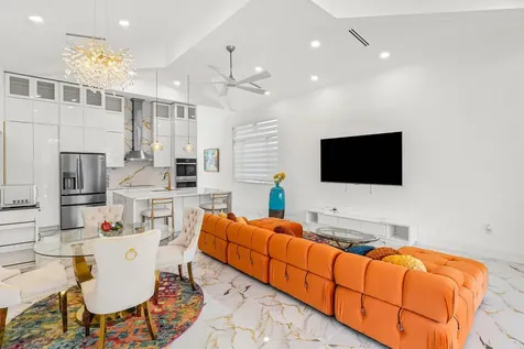 202 SE 4th Street Delray Beach FL 33483