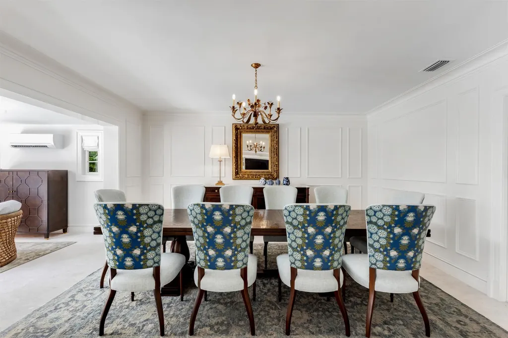 124 Woodbridge Road Palm Beach FL 33480