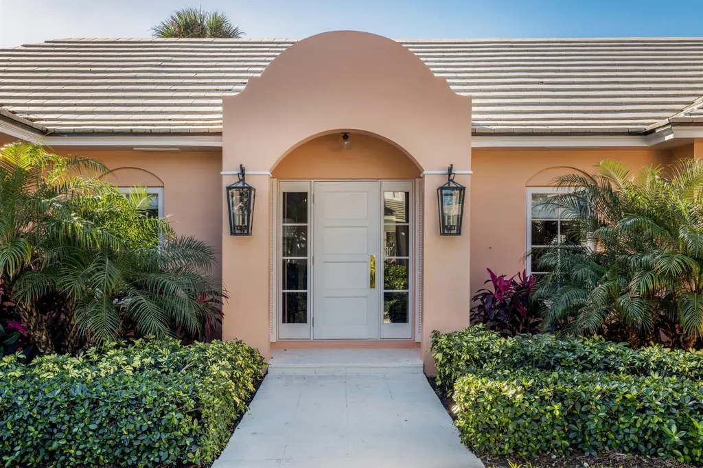 124 Woodbridge Road Palm Beach FL 33480