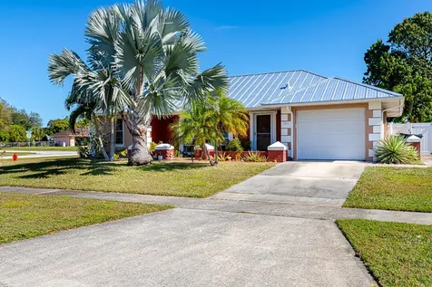 397 NE Jonquil Street Port St Lucie FL 34983
