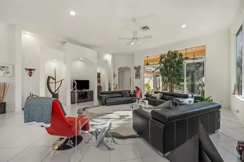 3828 Newhaven Lake Drive Lake Worth FL 33449
