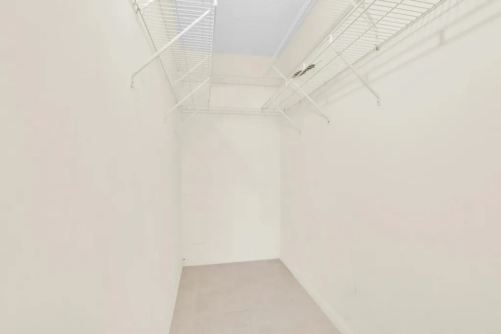 2043 Cornwall C Boca Raton FL 33434