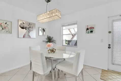 2043 Cornwall C Boca Raton FL 33434