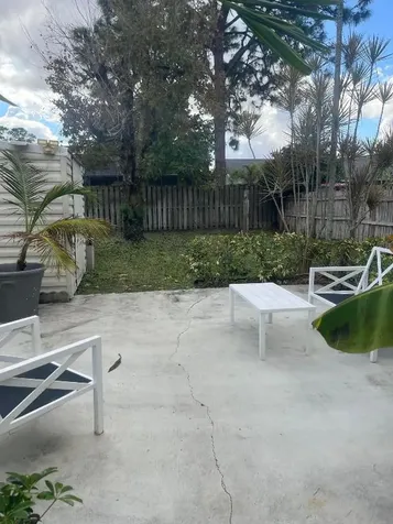 1450 Hawthorne Place Wellington FL 33414