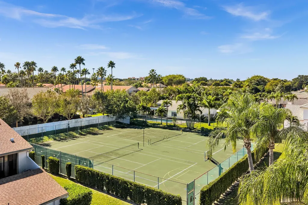 6708 Canary Palm Circle Boca Raton FL 33433