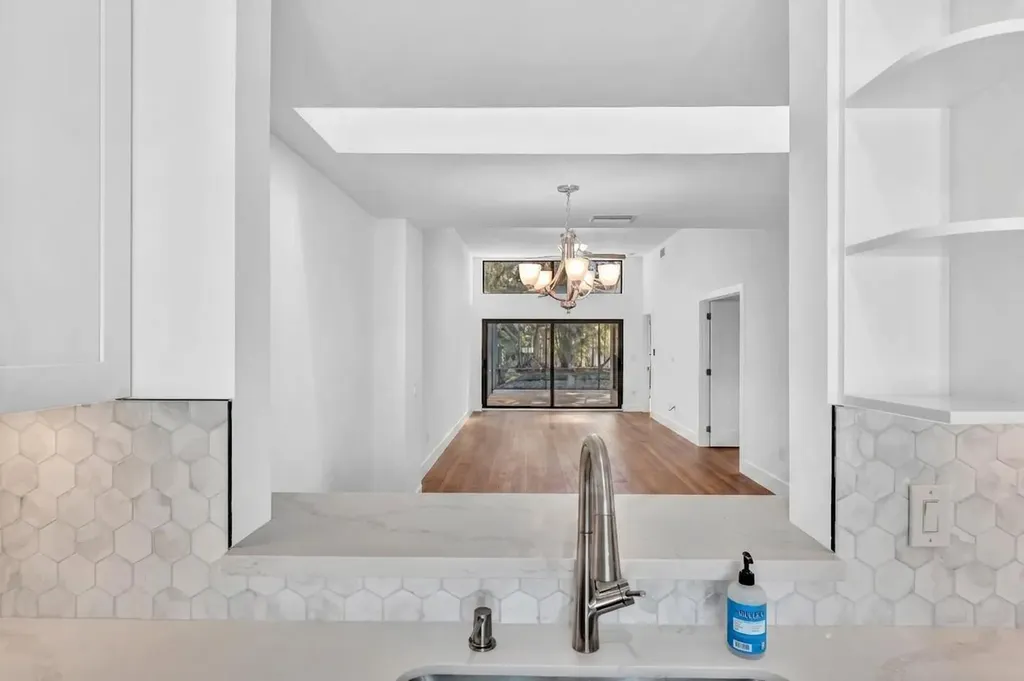 6708 Canary Palm Circle Boca Raton FL 33433