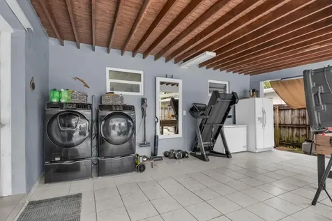 6350 SW 32 Street Miami FL 33155