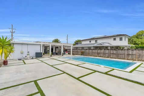 6350 SW 32 Street Miami FL 33155