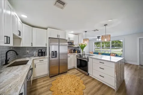 2706 10th Avenue Vero Beach FL 32960
