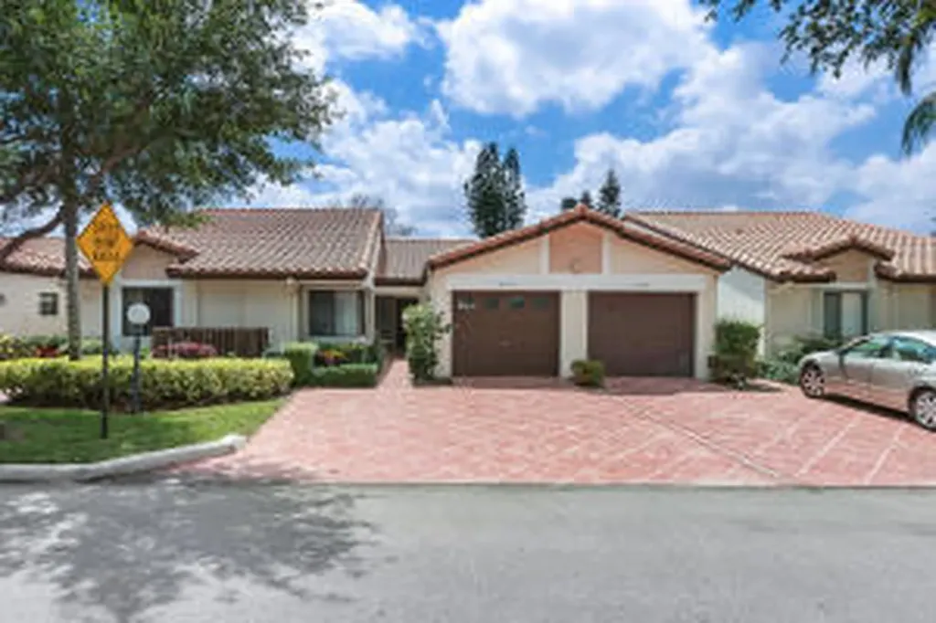 6292 Kings Gate Circle Delray Beach FL 33484