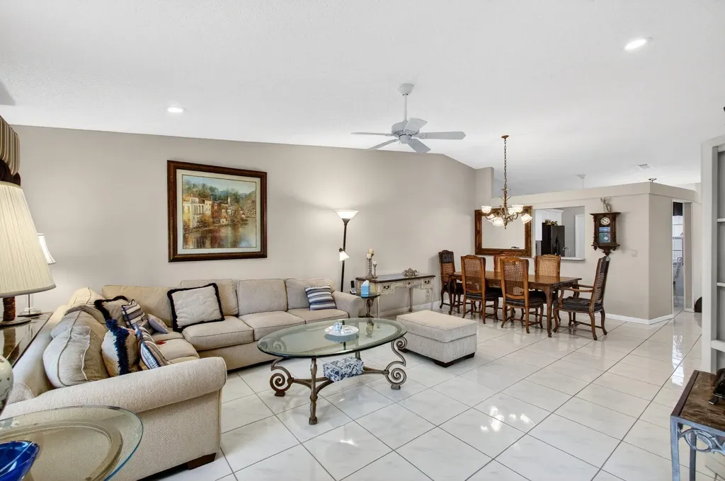 6292 Kings Gate Circle Delray Beach FL 33484