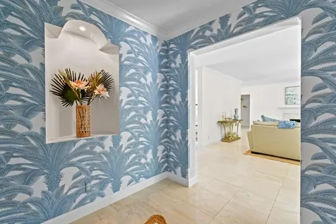 117 Via Vizcaya Palm Beach FL 33480