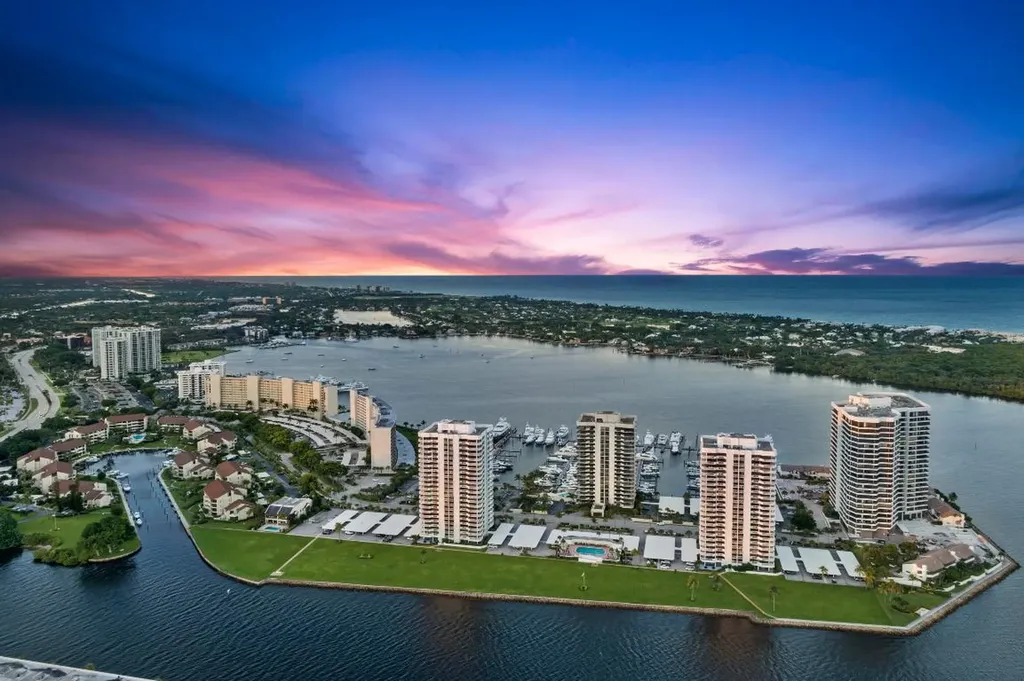 130 Lakeshore Drive North Palm Beach FL 33408