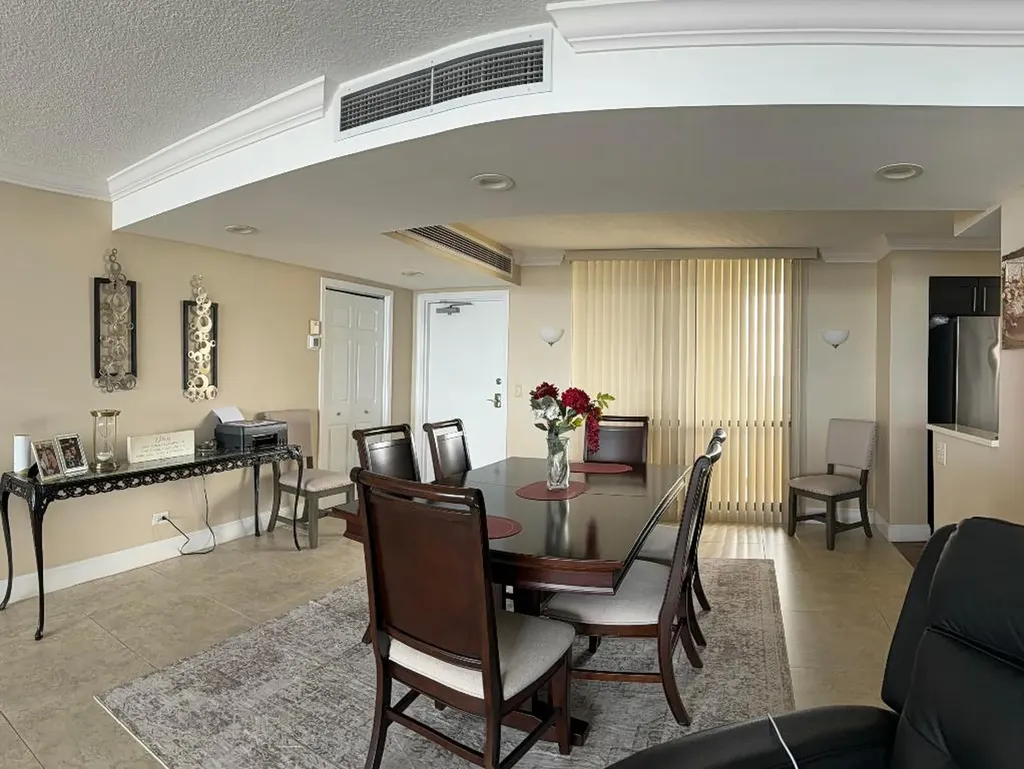130 Lakeshore Drive North Palm Beach FL 33408