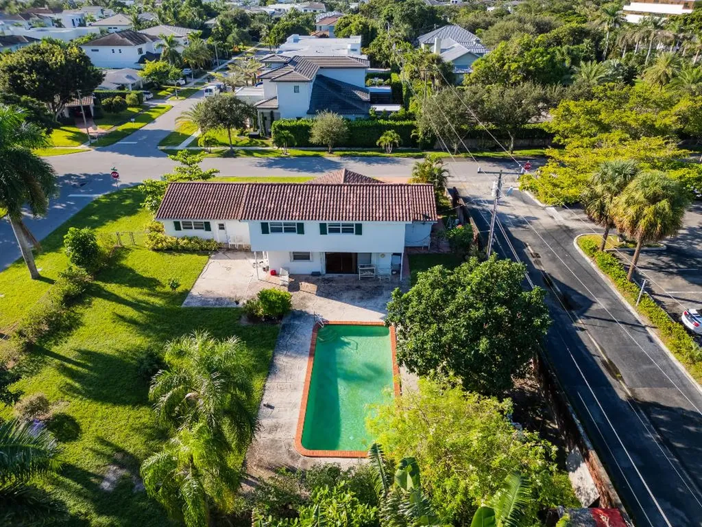 233 NE 11th Street Boca Raton FL 33432