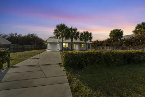 2263 4th Avenue SE Vero Beach FL 32962
