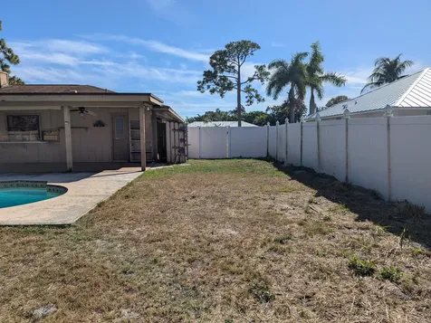 5511 Paleo Pines Circle Fort Pierce FL 34951