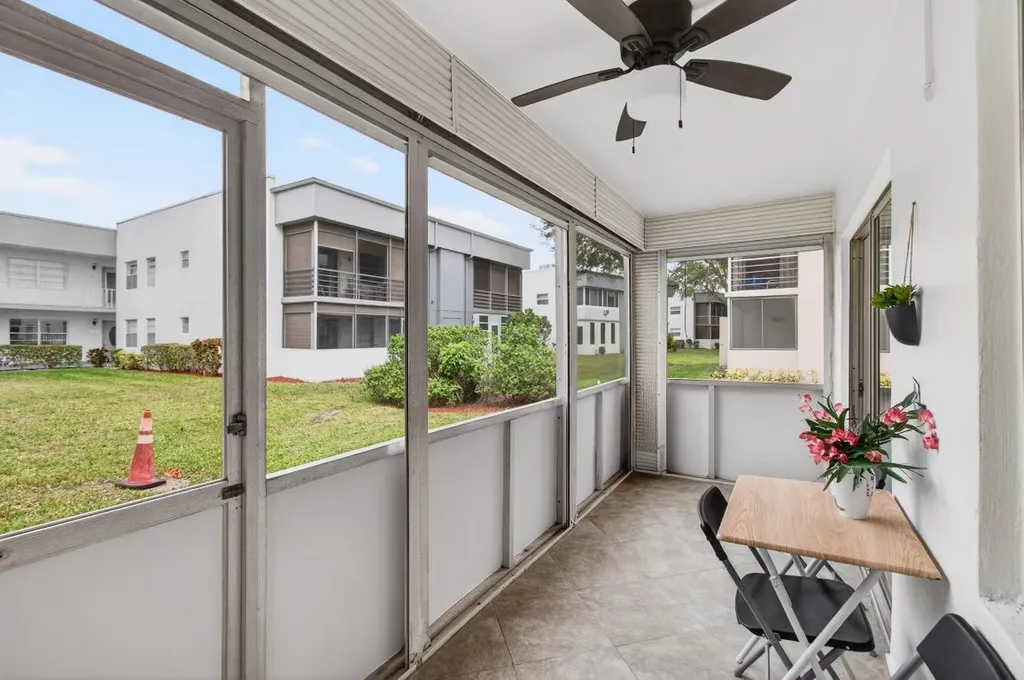 826 Normandy R Delray Beach FL 33484