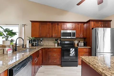 492 Hardwood Place Boca Raton FL 33431