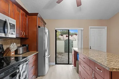 492 Hardwood Place Boca Raton FL 33431