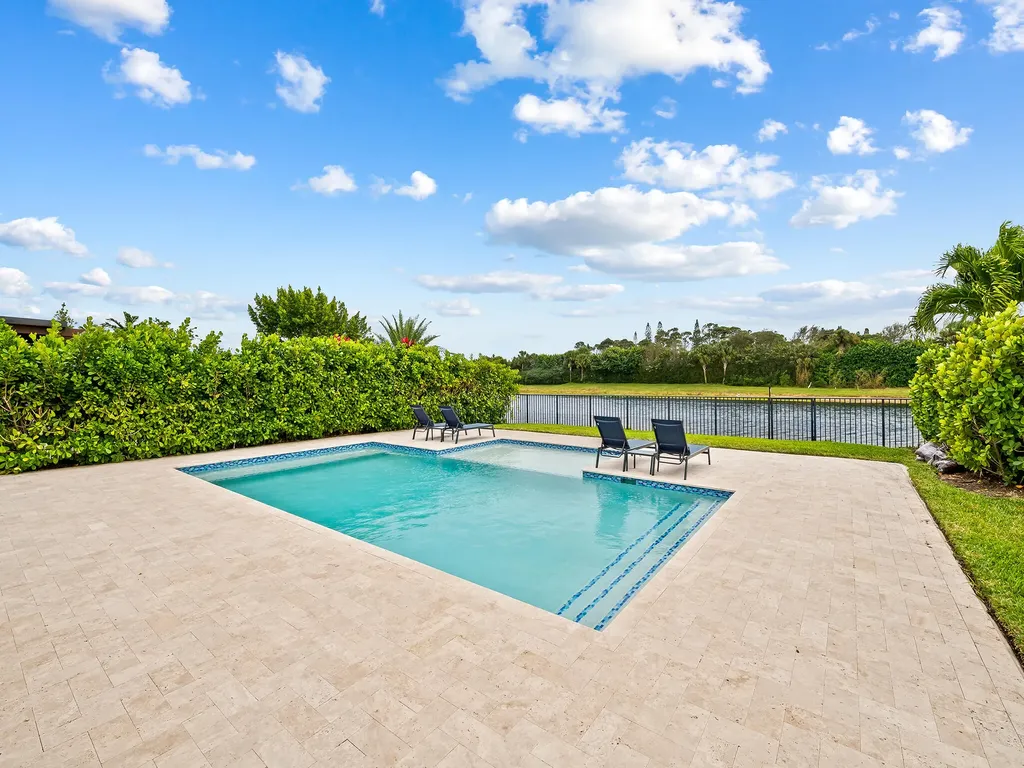 8683 Grand Prix Lane Boynton Beach FL 33472