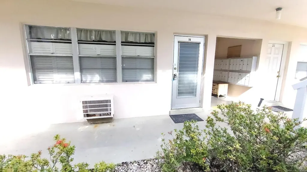 30 Norwich B West Palm Beach FL 33417