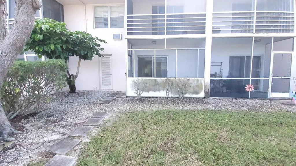 30 Norwich B West Palm Beach FL 33417