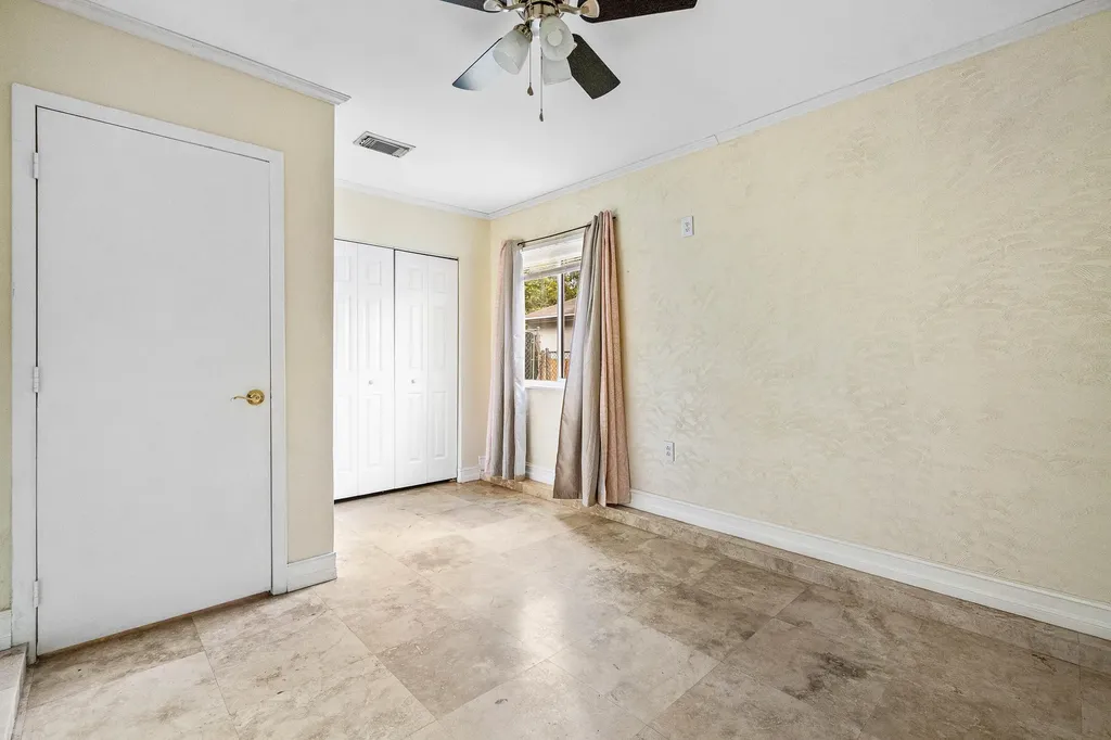 8411 Garden Gate Place Boca Raton FL 33433