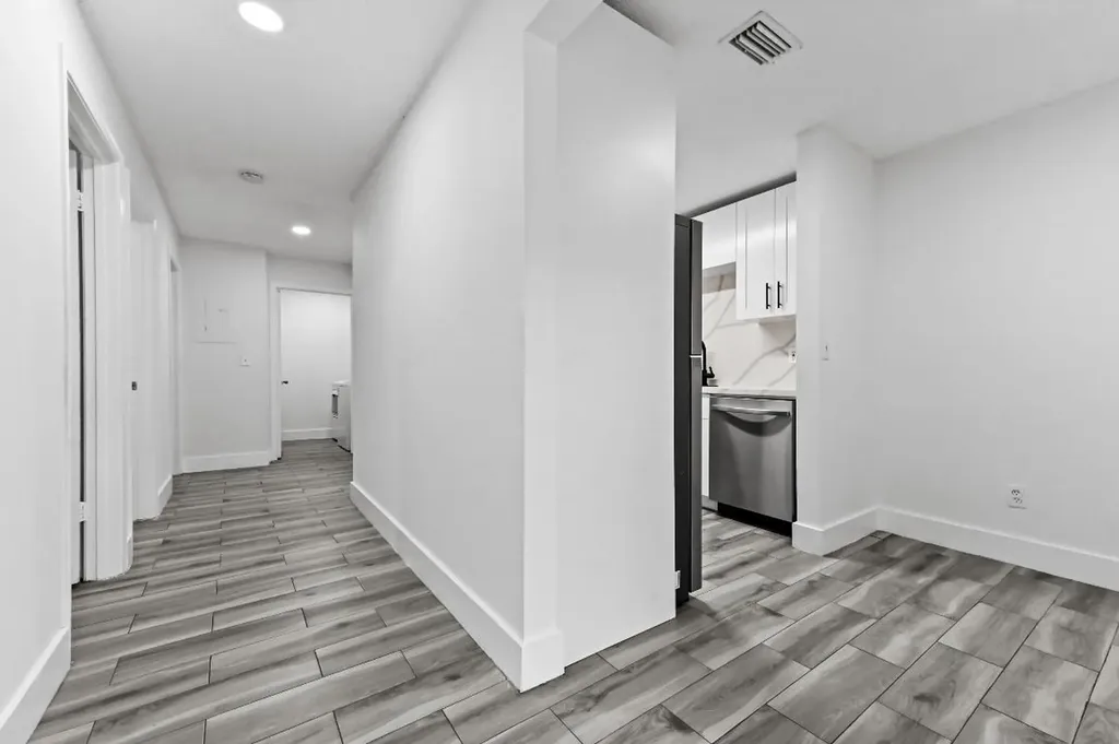1390 Summit Run Circle West Palm Beach FL 33415