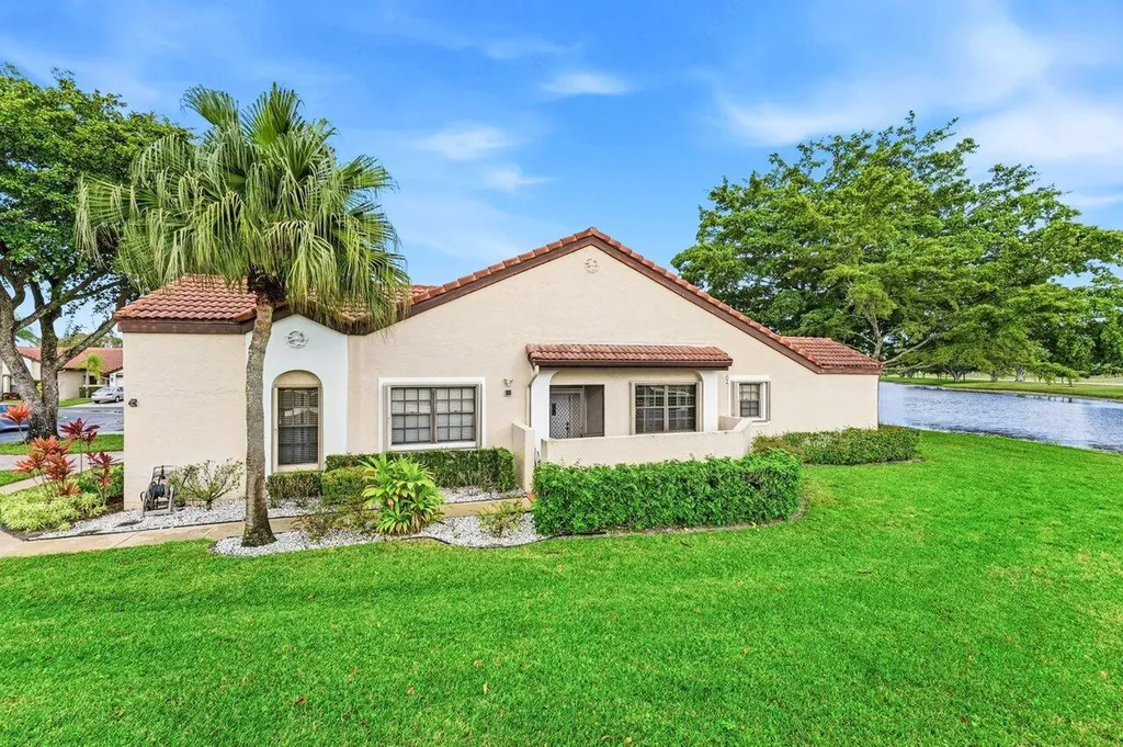 8262 Mooring Circle Boynton Beach FL 33472