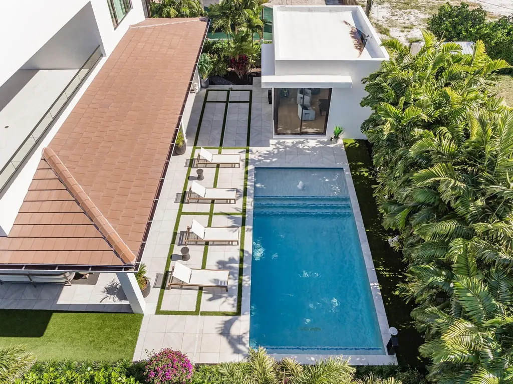 400 NE 4th Street Boca Raton FL 33432