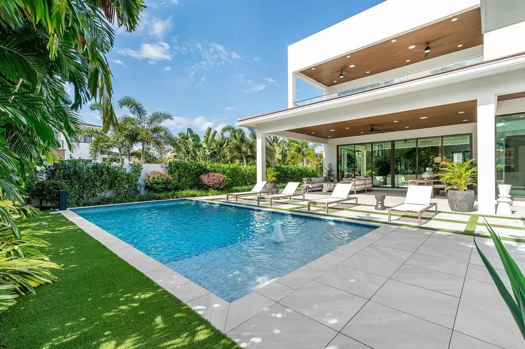 400 NE 4th Street Boca Raton FL 33432