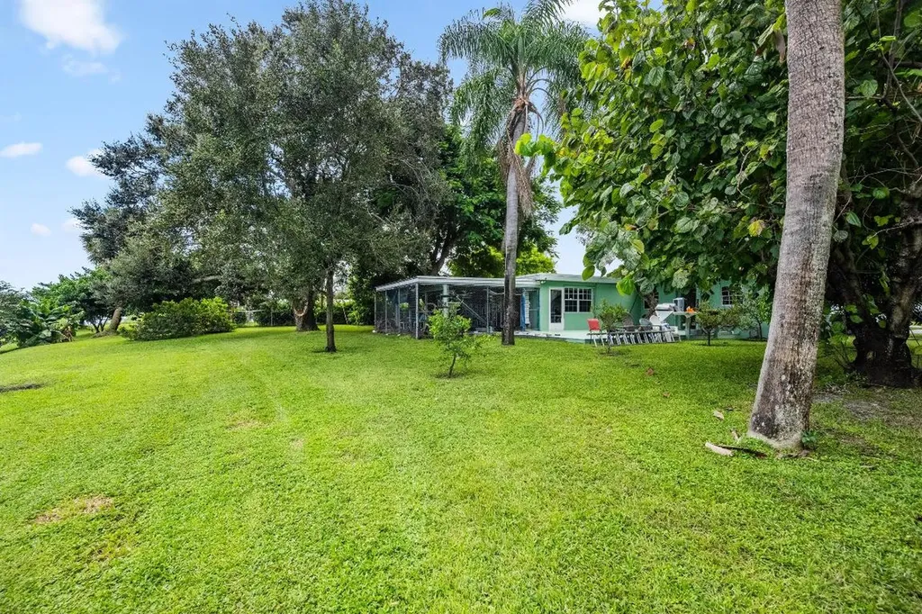 6400 Carambola Circle West Palm Beach FL 33406