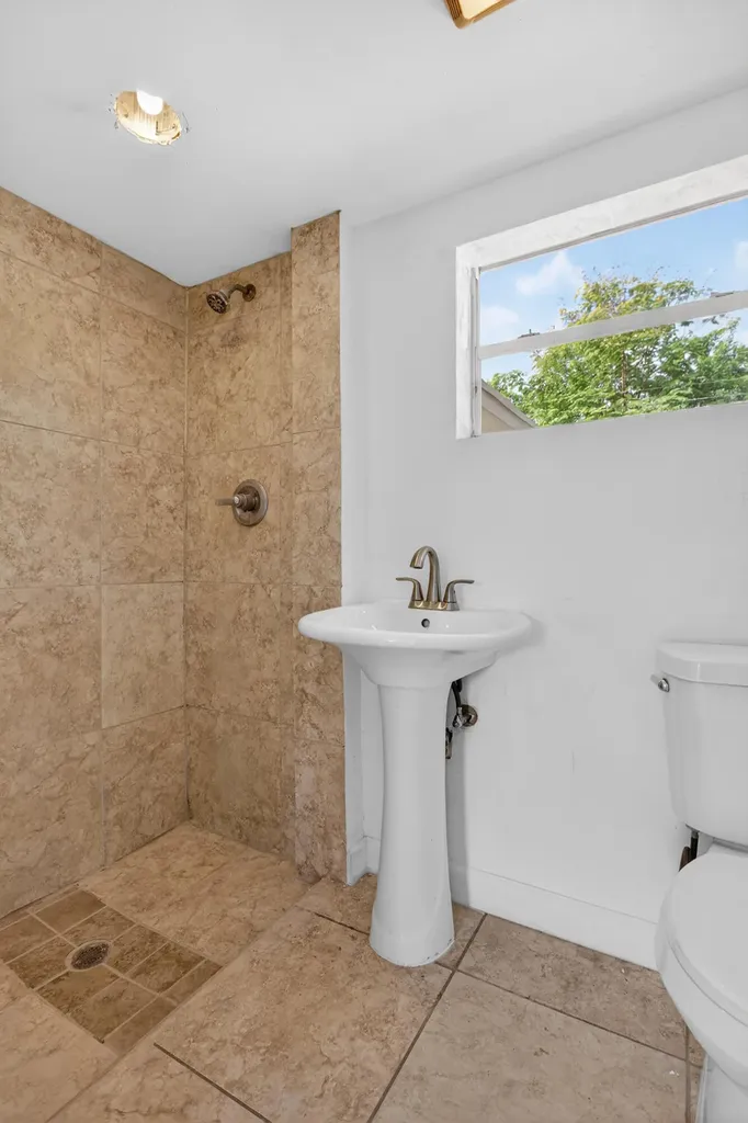 5183 NE 15th Avenue Pompano Beach FL 33064