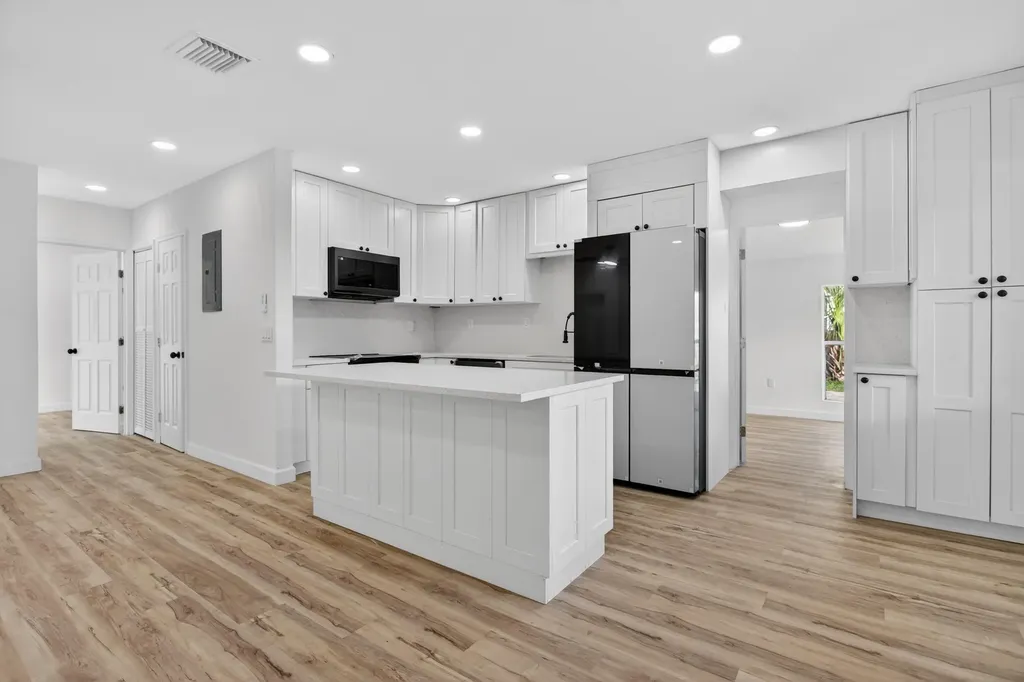 5183 NE 15th Avenue Pompano Beach FL 33064