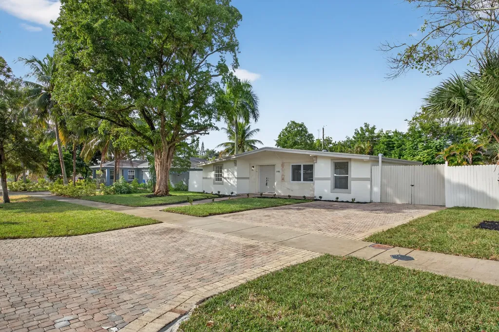 5183 NE 15th Avenue Pompano Beach FL 33064