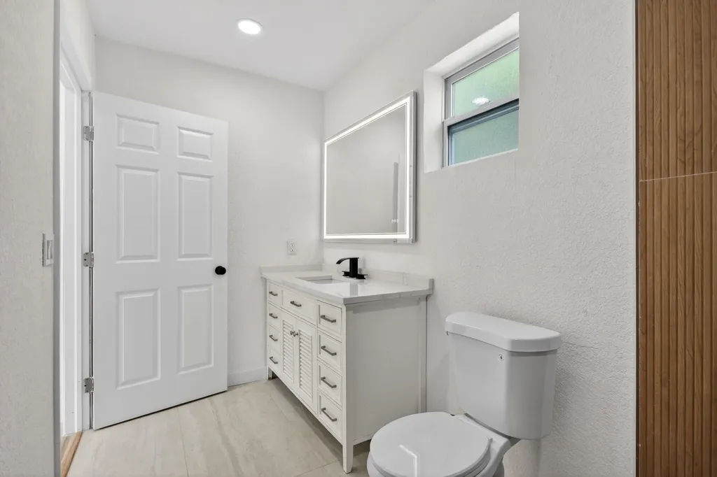 5183 NE 15th Avenue Pompano Beach FL 33064