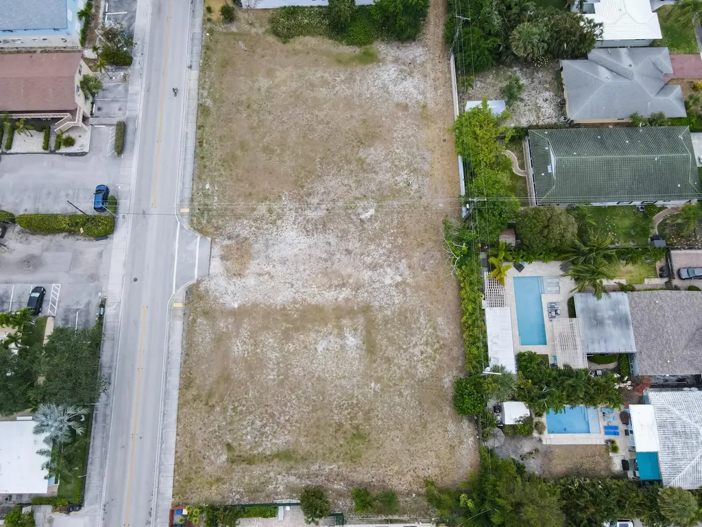 1600 S Federal Highway Lake Worth Beach FL 33460