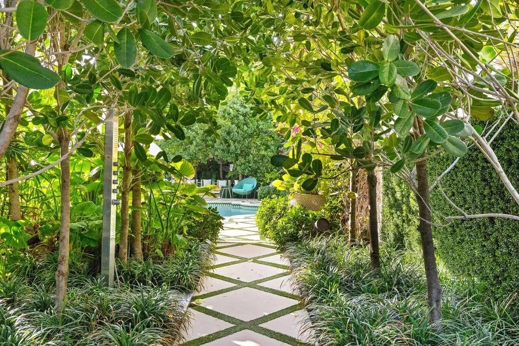 680 S Ocean Boulevard Palm Beach FL 33480