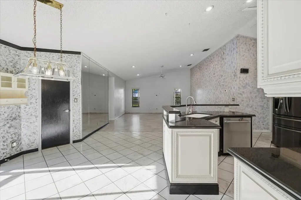 8870 NW 49th Drive Coral Springs FL 33067