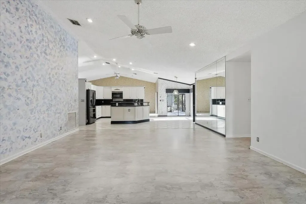 8870 NW 49th Drive Coral Springs FL 33067