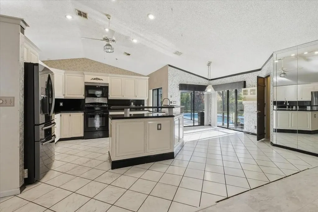 8870 NW 49th Drive Coral Springs FL 33067