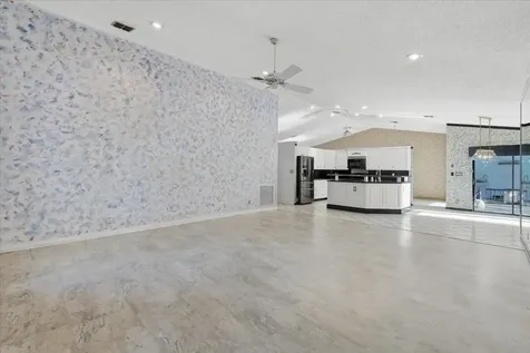 8870 NW 49th Drive Coral Springs FL 33067