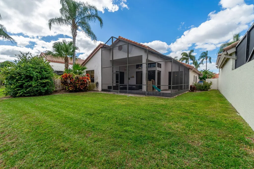 10122 Lexington Circle N Boynton Beach FL 33436