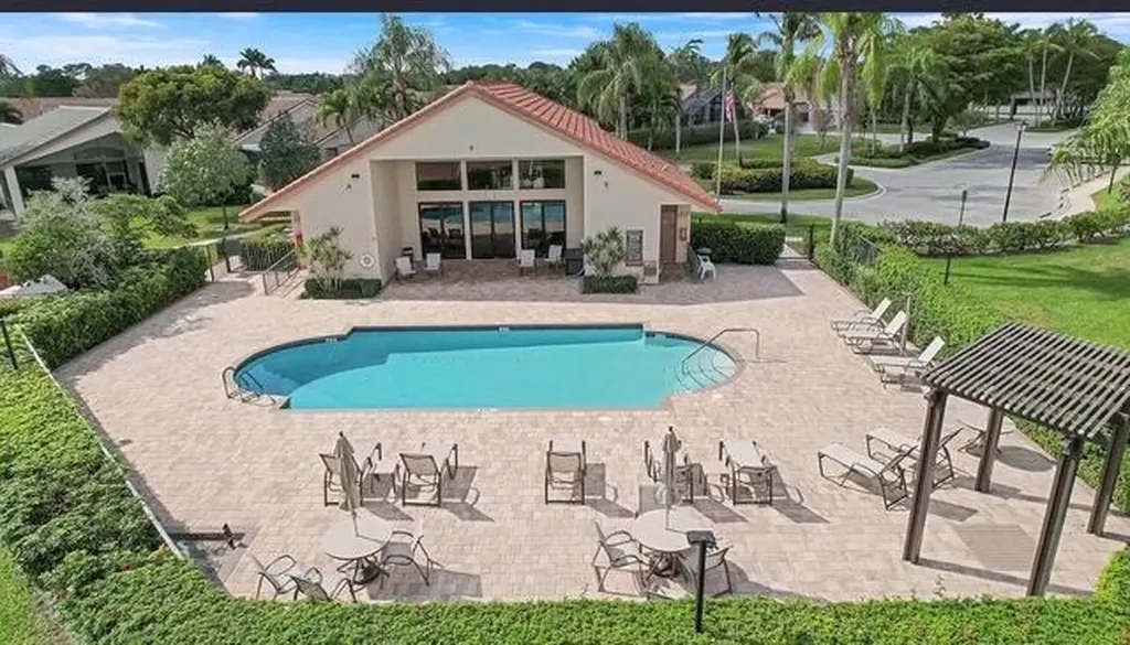 10122 Lexington Circle N Boynton Beach FL 33436